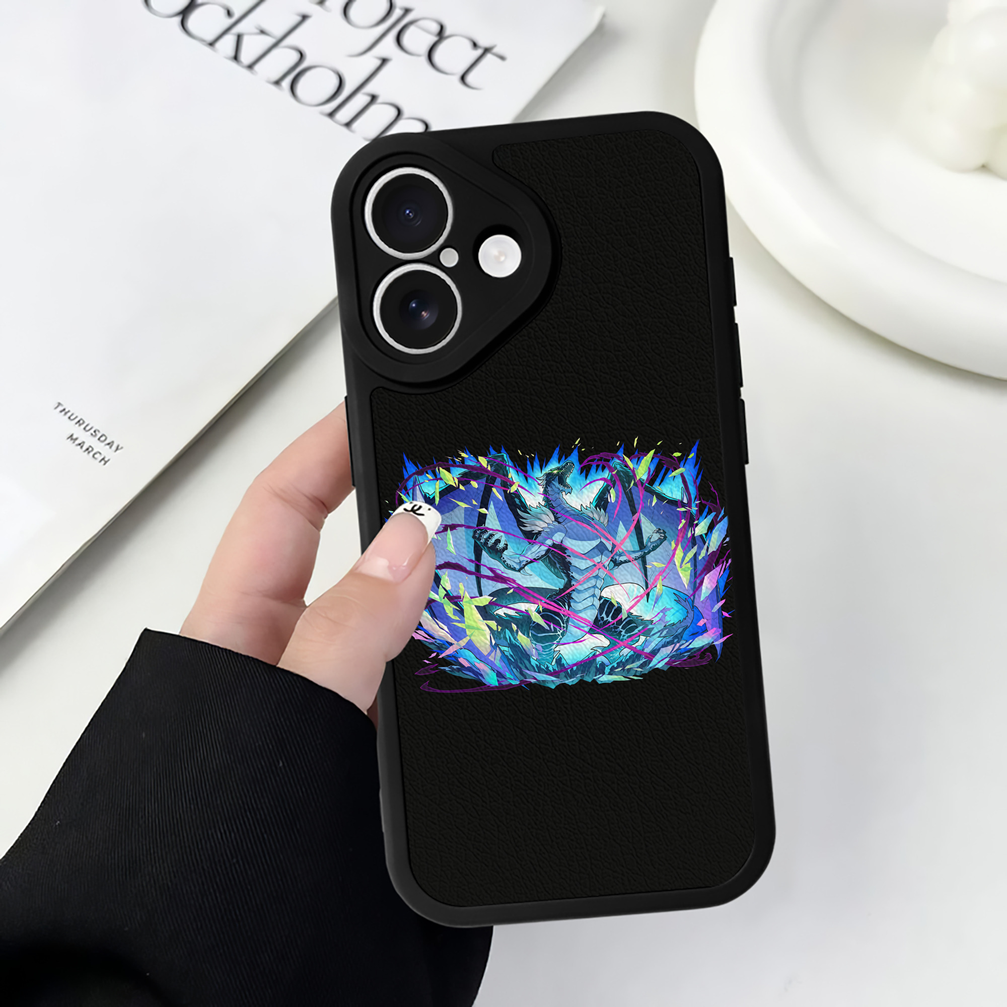 （画像用） 転スラ Regarding Reincarnated to Slime 【iPhone 16シリーズ対応】シリコンスマホケース（レザー調） 材質：シリコン